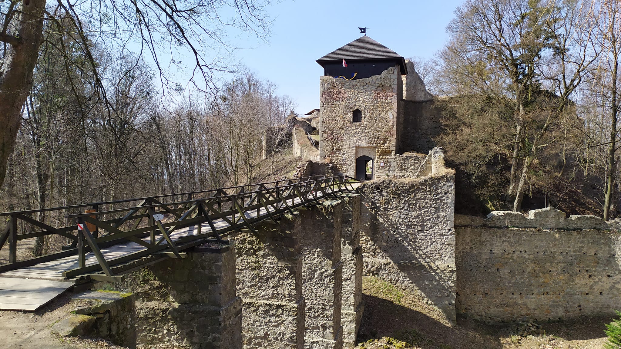 13. Hrad Lukov