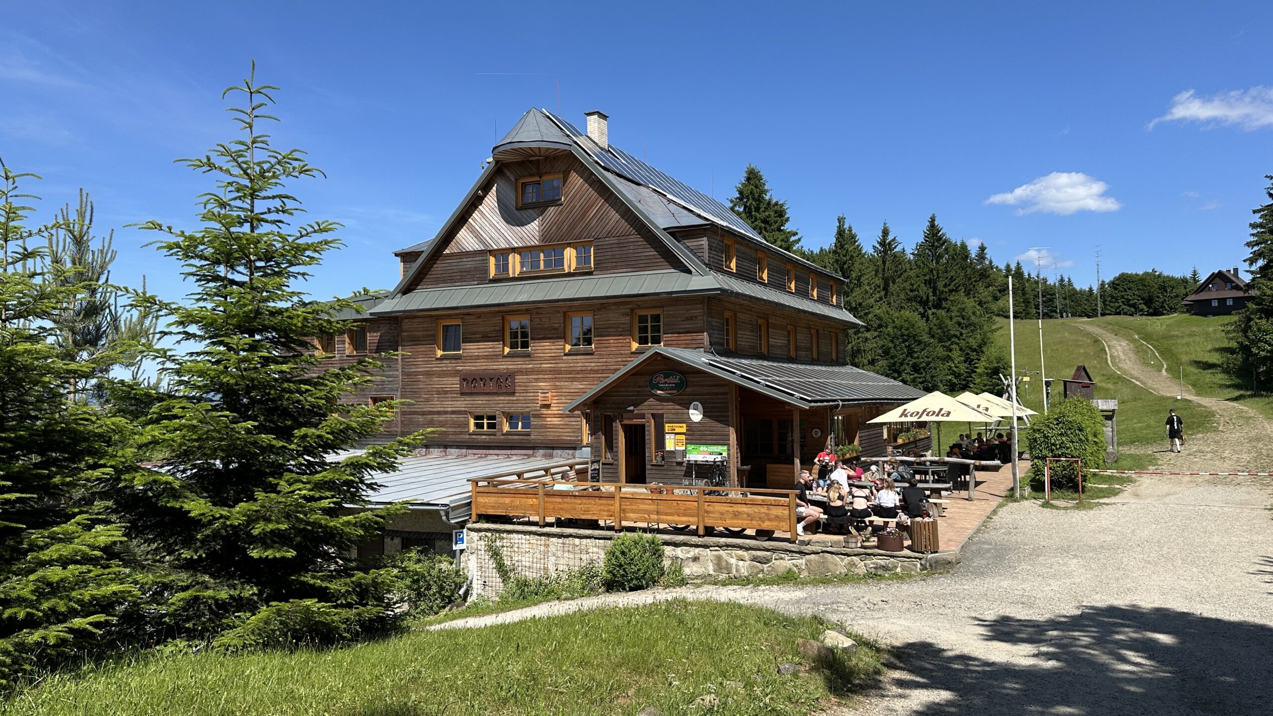 54. Huslenky – Karolínka